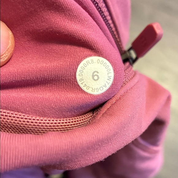 Lululemon shorts - Picture 2 of 10